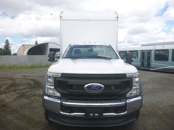 2022-ford-f450-xl-image-8