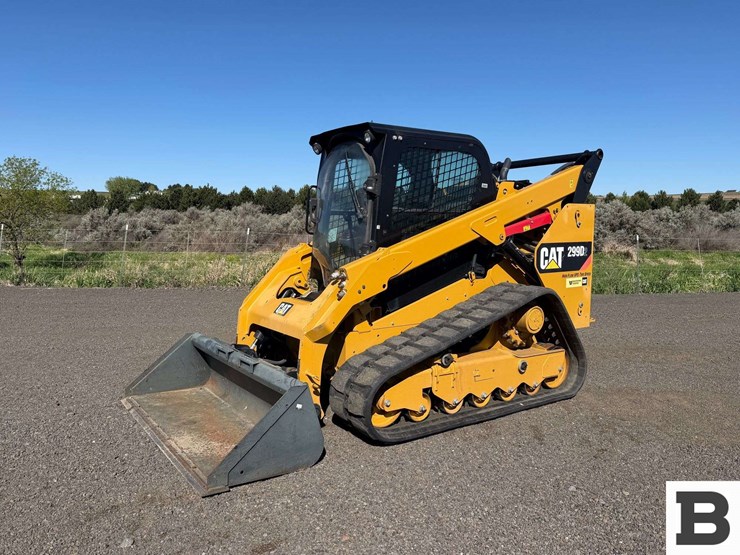 2017-caterpillar-299d2-image-1