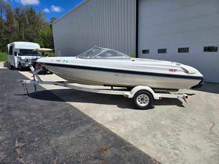 #47-•-bayliner-capri-1750-17'-fiberglass-bowrider-boat-image-2
