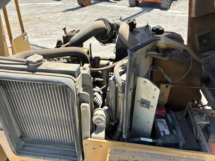 2009-caterpillar-cb24-image-22