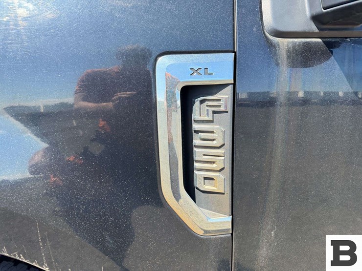 2017-ford-f350-image-13