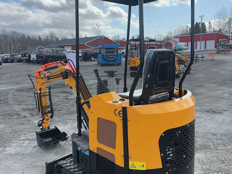 2026-future-ft15-mini-excavator-image-7