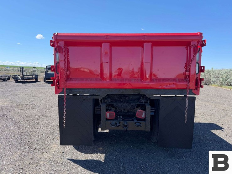 2010-ford-f750-image-5