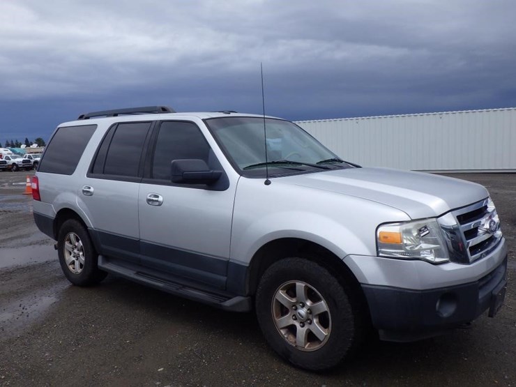 2013-ford-expedition-image-2