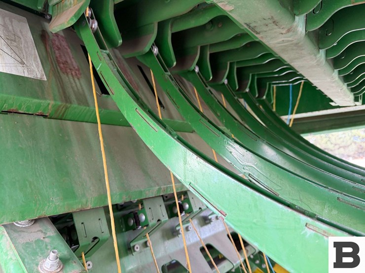 2015-john-deere-l340-image-42