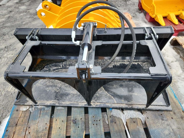 future-ft-x-pg44-mini-skid-steer-plate-grabber-image-1