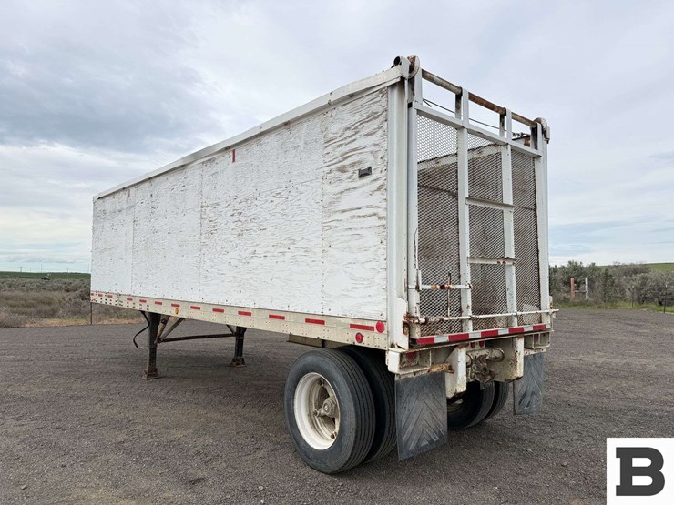 1983-fruehauf-open-top-image-3
