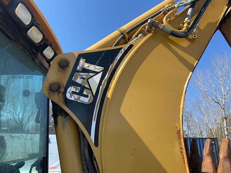 2003-caterpillar-420d-image-21