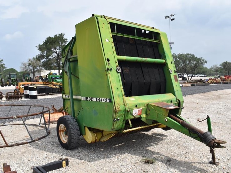 john-deere-535-image-1