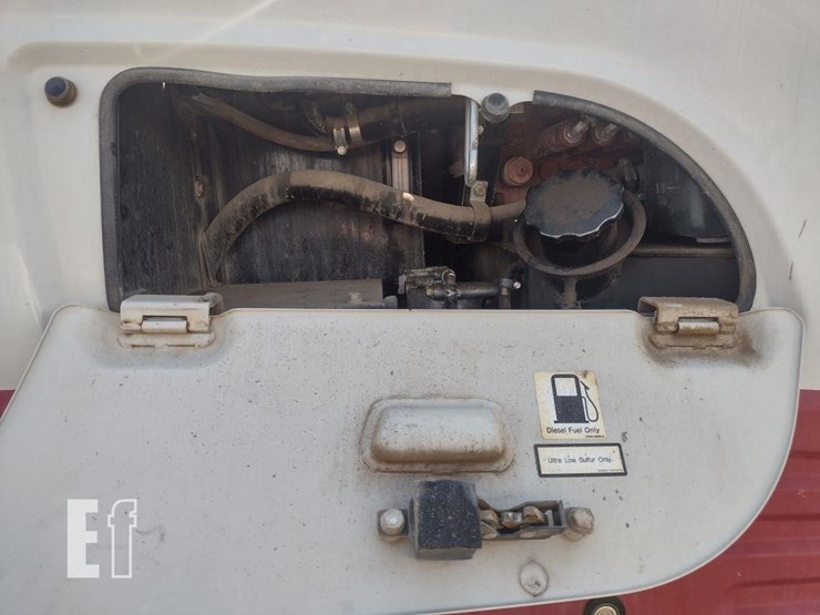 2019-takeuchi-tb290-image-31