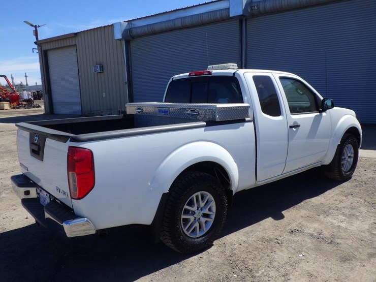 2019-nissan-frontier-image-3