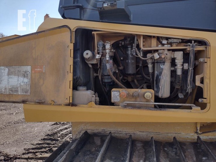 18-deere-650k-lgp-image-35