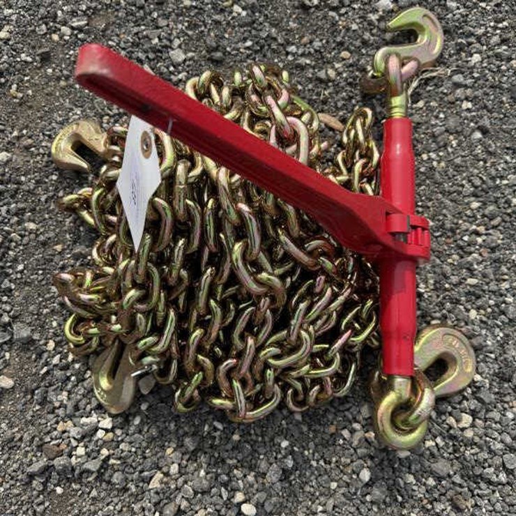 #123 • (1) 9200 lb Ratchet Binder & (2) 3/8" 20' Chains