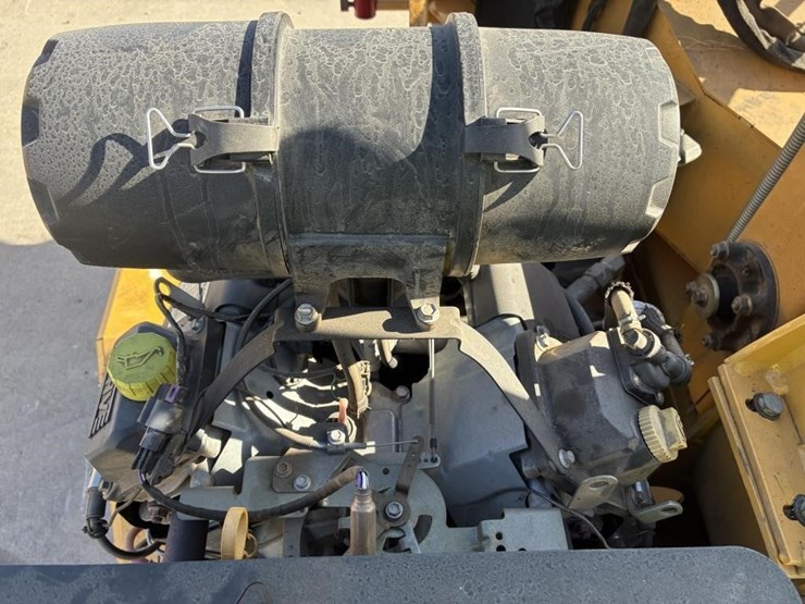 2015-vermeer-bc700xl-image-16