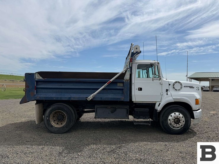 1996-ford-la9000-image-6