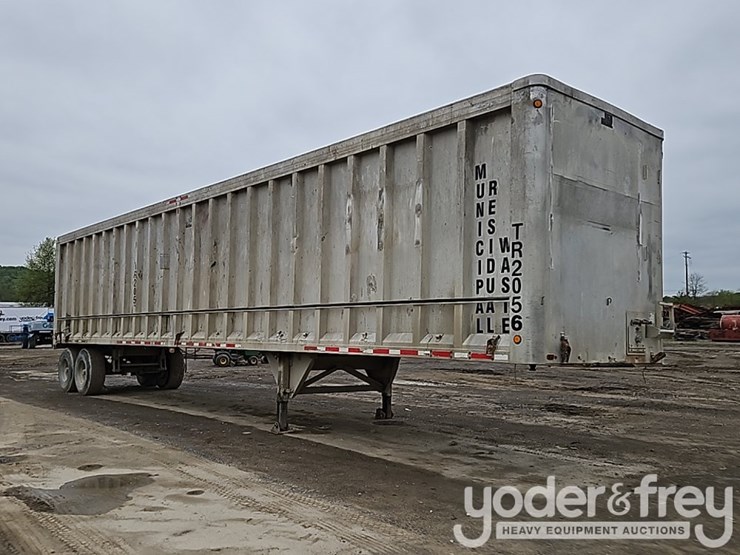 2007-j&j-transfer-trailer-attr-04,-tandem-axle-image-6