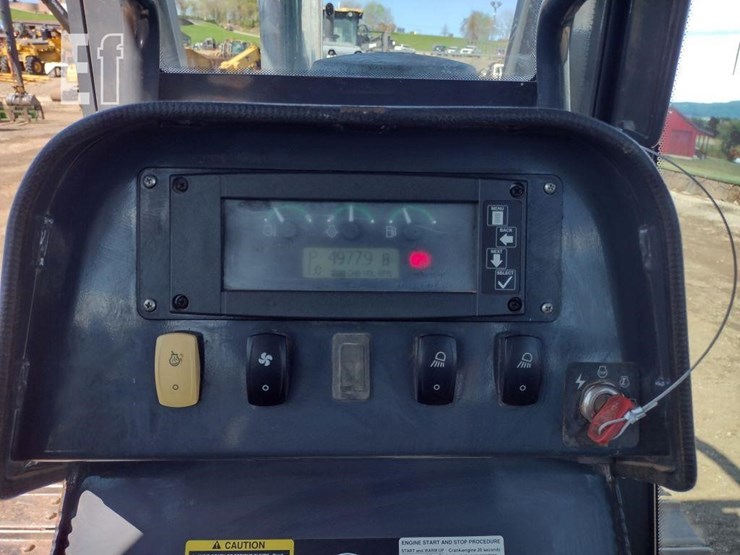 2006-deere-550j-lt-image-7