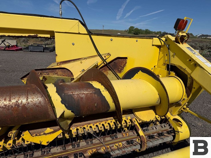 2008-john-deere-645b-image-10