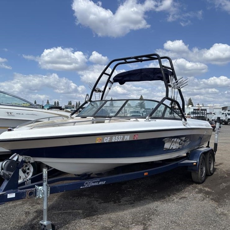 2001 UNKNOWN TRAILER