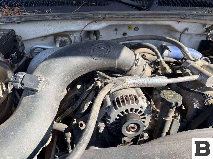 2002-chevrolet-silverado-2500hd-image-42