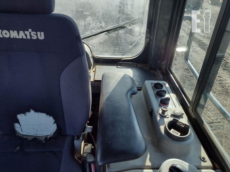 2013-komatsu-d39px-23-image-8