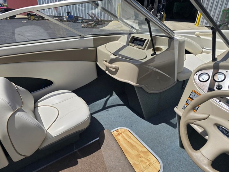 #47-•-bayliner-capri-1750-17'-fiberglass-bowrider-boat-image-20