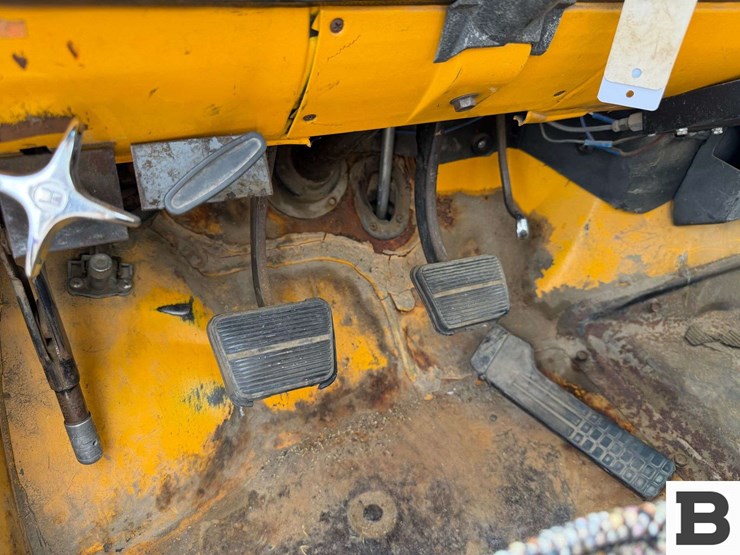 1975-chevrolet-c65-image-45