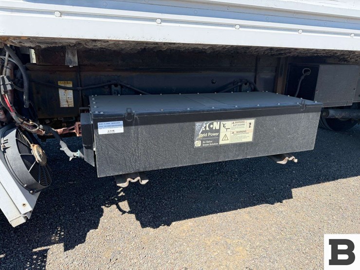 2009-freightliner-m2-box-van-truck-image-13