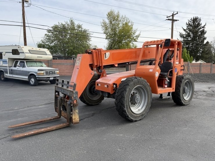 2015-sky-trak-6042-image-8