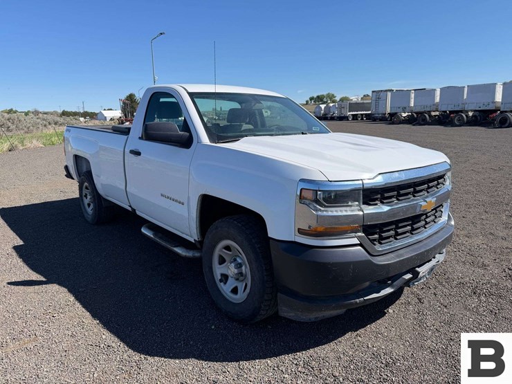 2018-chevrolet-silverado-1500-image-8