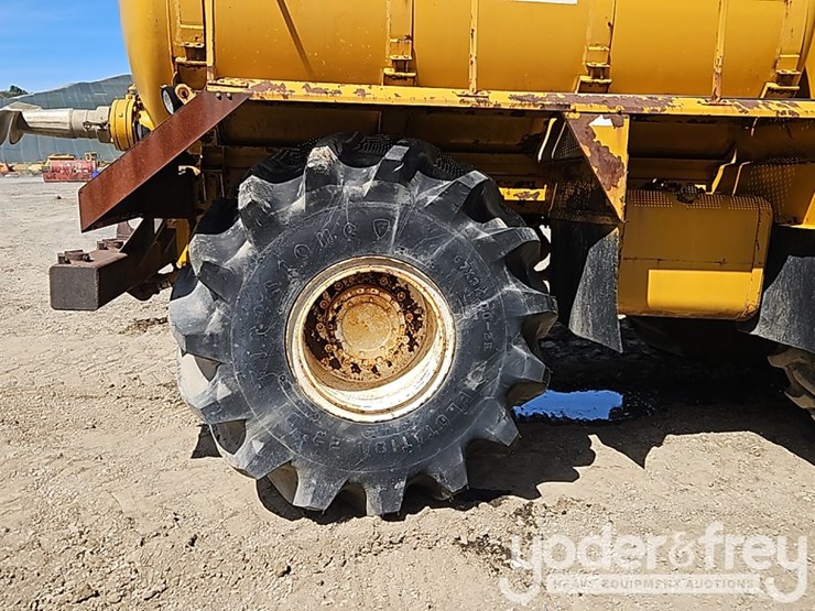 rickel-big-a-3500,-liquid-fertilizer-spreader-image-7