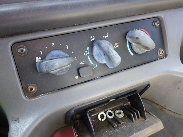 2005-utility-combo-image-54