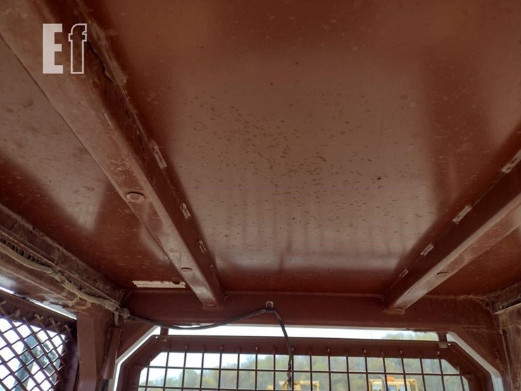 1995-case-550e-image-11