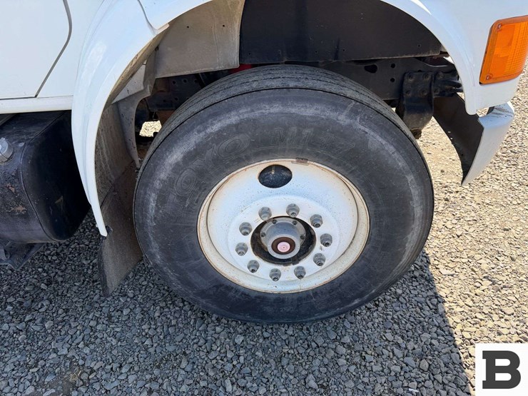 1997-international-4900-image-32