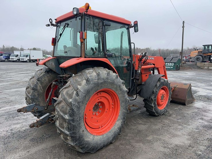 2001-kubota-m9000-image-5