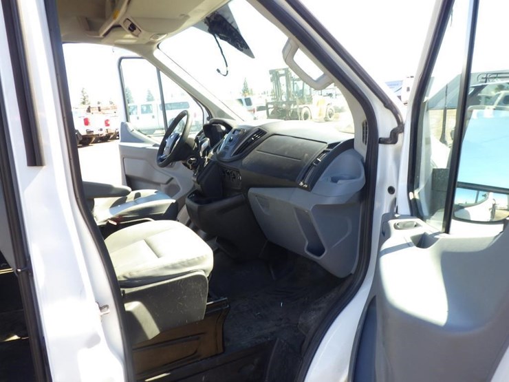 2017-ford-transit-image-6