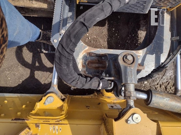 18-deere-650k-lgp-image-25