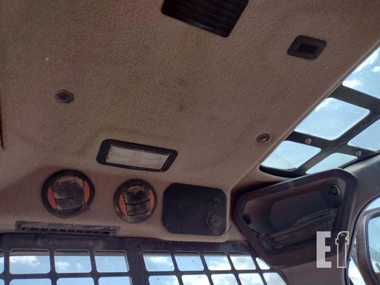 2021-bobcat-t76-image-8