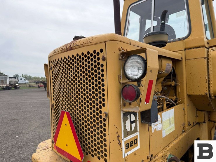 caterpillar-920-image-40