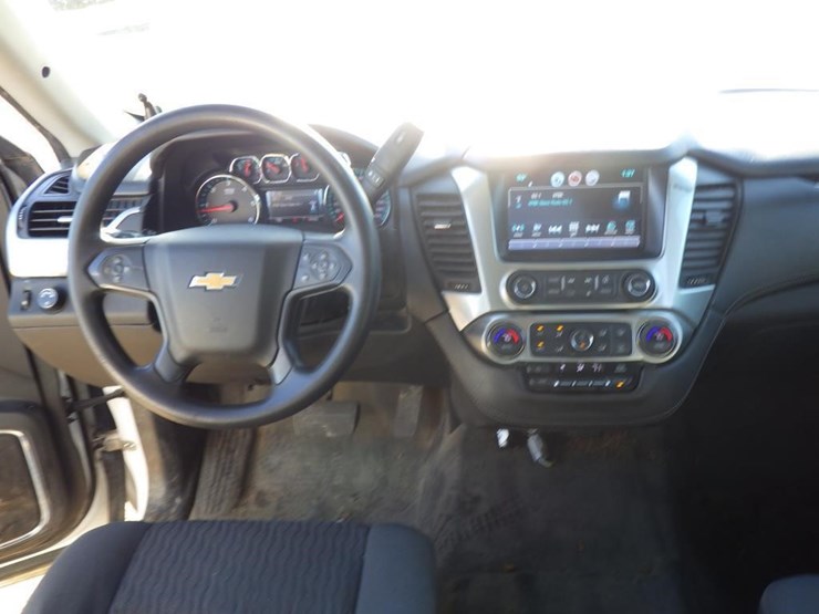 2020-chevrolet-tahoe-image-10