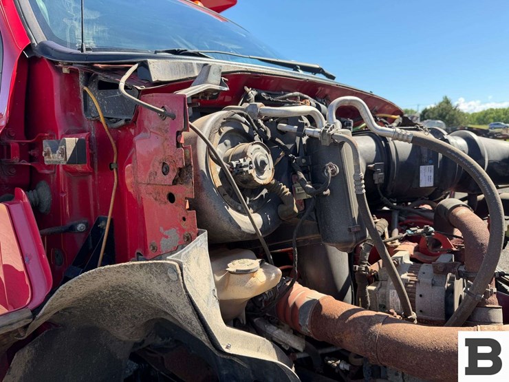 2010-ford-f750-image-43