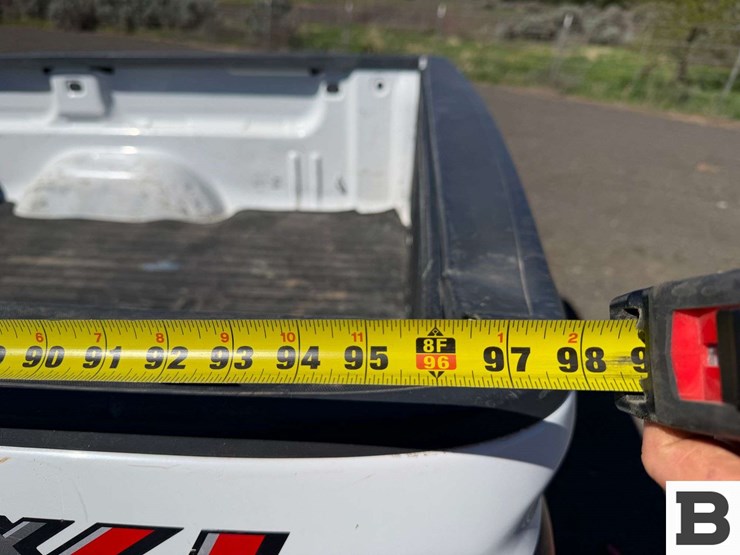 2018-chevrolet-silverado-1500-image-35