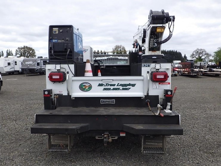2022-ford-f550-image-6