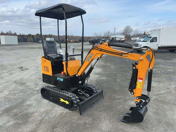 2026-future-ft13-mini-excavator-image-3