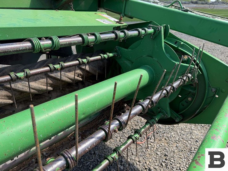 john-deere-820-image-37