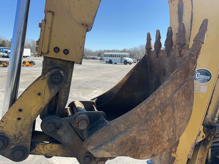 2003-caterpillar-420d-image-19