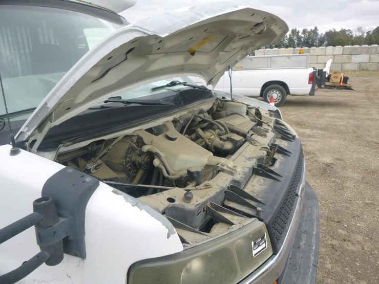2009-chevrolet-3500-image-20