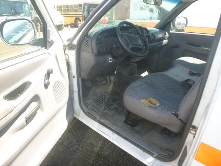 2001-dodge-ram-2500-image-5