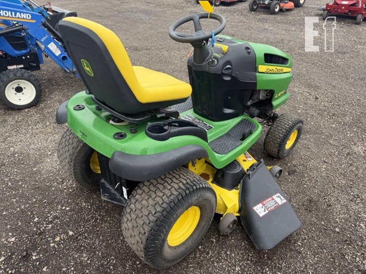 2010-john-deere-la145-image-3