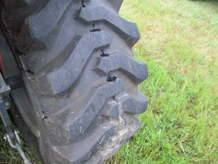 massey-ferguson-1734e-image-9